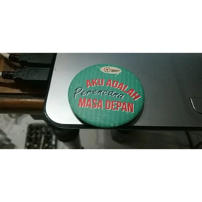 Custom PIN Peniti Ukuran 44 mm